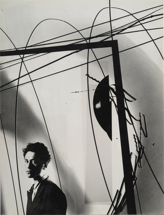 11.01. – 11.05. 2025

"KILIAN BREIER: Abstrakt Konkret – Materie Licht und Form"

ALFRED EHRHARDT STIFTUNG, BERLIN

curated by Franziska Schmidt

Image: 
Kilian Breier
Selbstporträt, 1953
Kopiermontage mit Negativ-Chemigrafik,
40 x 30 cm
© Nachlass Kilian Breier, Hamburg/VG Bild-
Kunst, Bonn